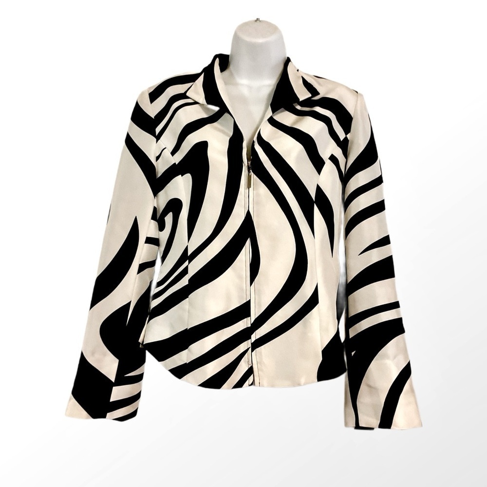 Jax silk Swirl Print zip Down
Black White Women's Jacket